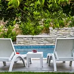 In Okrug Gornji With Terrace, Air Conditioning, Wifi 3436-1 Apartman