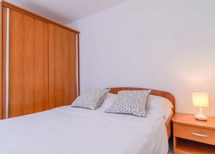 Апартаменти In Okrug Gornji With Terrace, Air Conditioning, Wifi 3436-1 Трогір