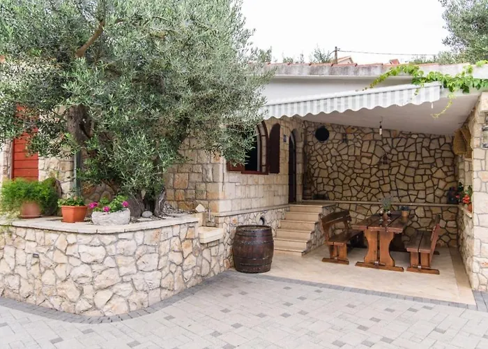 Апартаменти In Okrug Gornji With Terrace, Air Conditioning, Wifi 3436-1 *