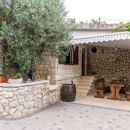 شقة In Okrug Gornji With Terrace, Air Conditioning, Wifi 3436-1 *