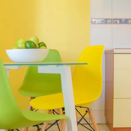 In Okrug Gornji With Terrace, Air Conditioning, Wifi 3436-1 تروغير