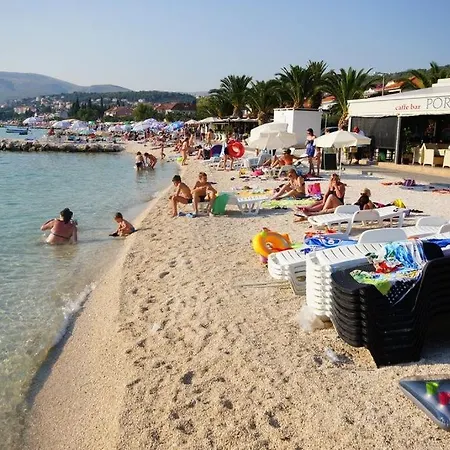 Apartament In Okrug Gornji With Terrace, Air Conditioning, Wifi 3436-1 *