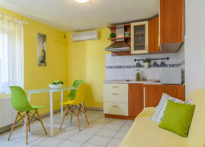 Appartement In Okrug Gornji With Terrace, Air Conditioning, Wifi 3436-1 *