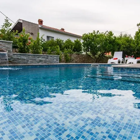 In Okrug Gornji With Terrace, Air Conditioning, Wifi 3436-1 * Трогір